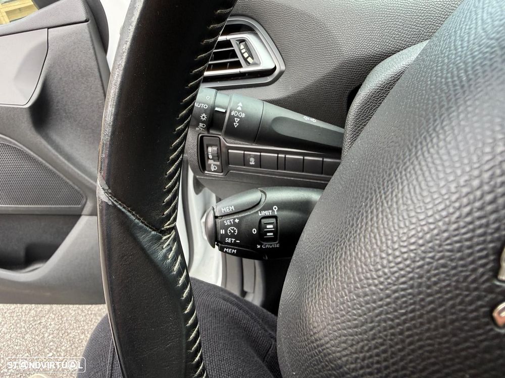 Peugeot 308 1.5 BlueHDi Business Line - 11