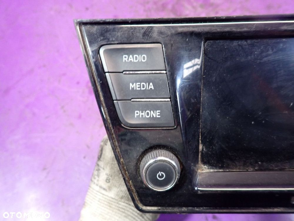 SKODA FABIA III RADIO 6V0035781H - 4