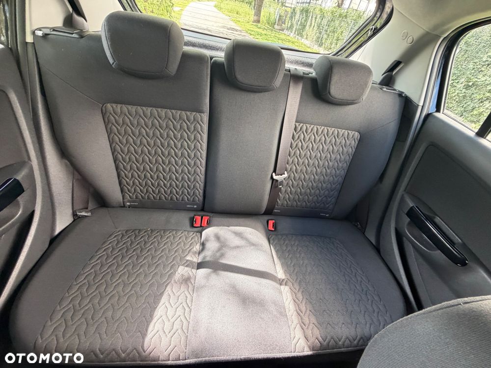 Opel Corsa 1.4 Cosmo - 40