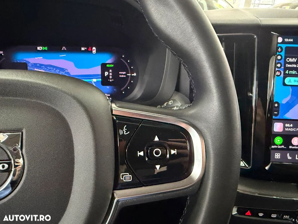 Volvo XC 60 T8 AWD Plus Dark - 22