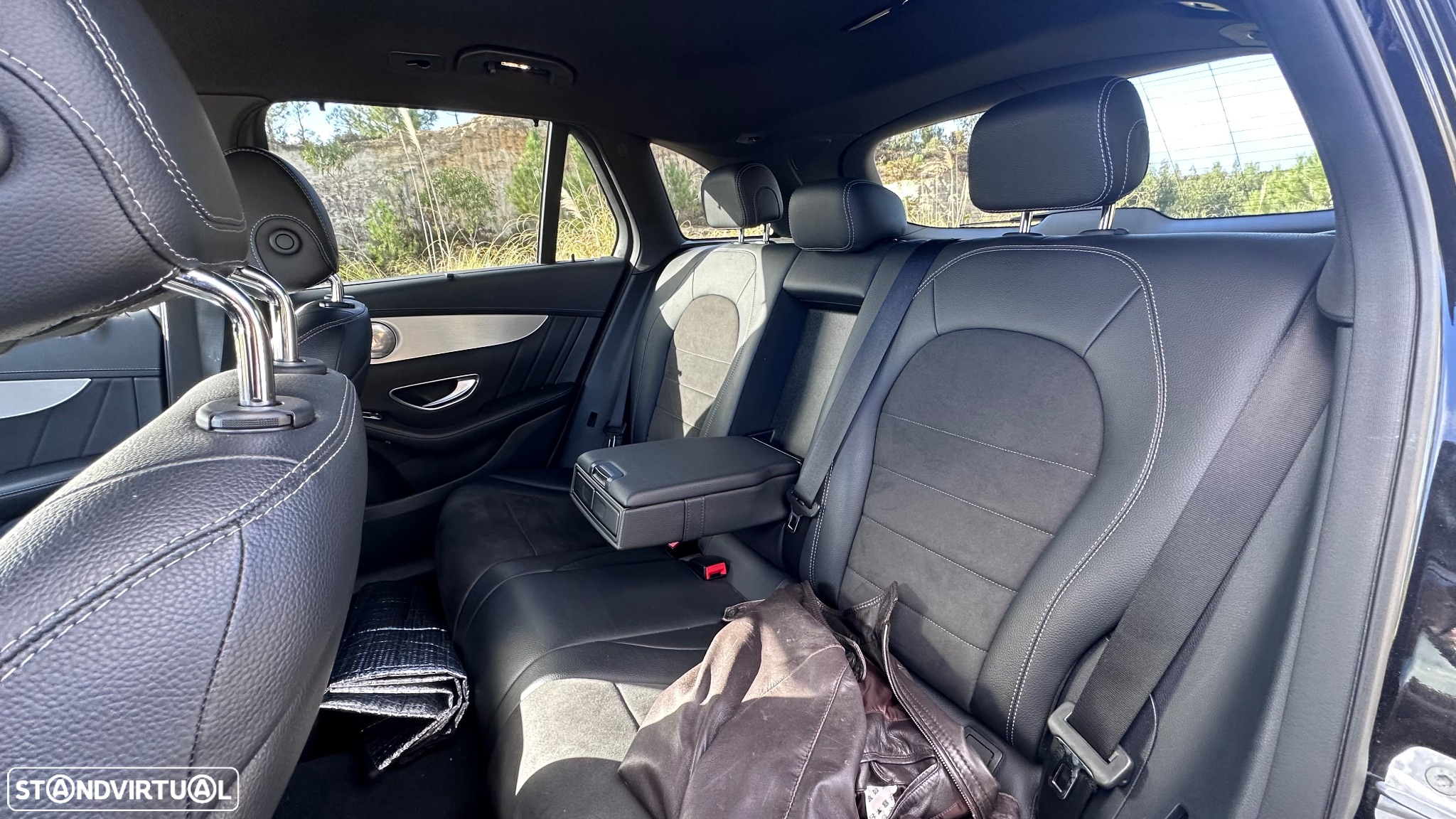 Mercedes-Benz GLC 250 d Coupe 4Matic 9G-TRONIC AMG Line - 23