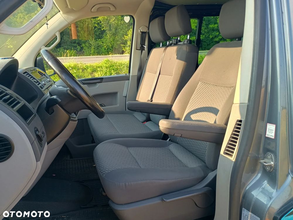 Volkswagen Transporter - 11