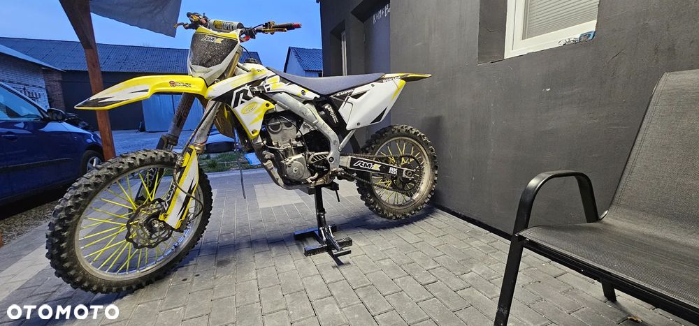 Suzuki RM-Z - 2