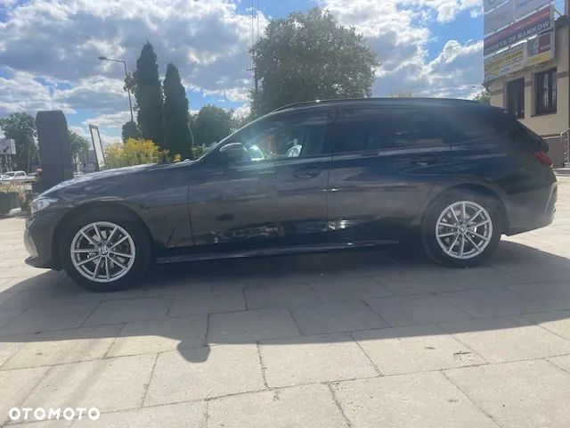 BMW Seria 3 320d xDrive Advantage - 21