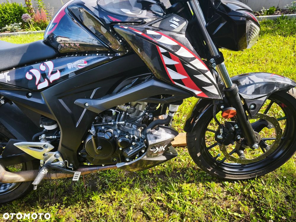 Suzuki GSX - 9