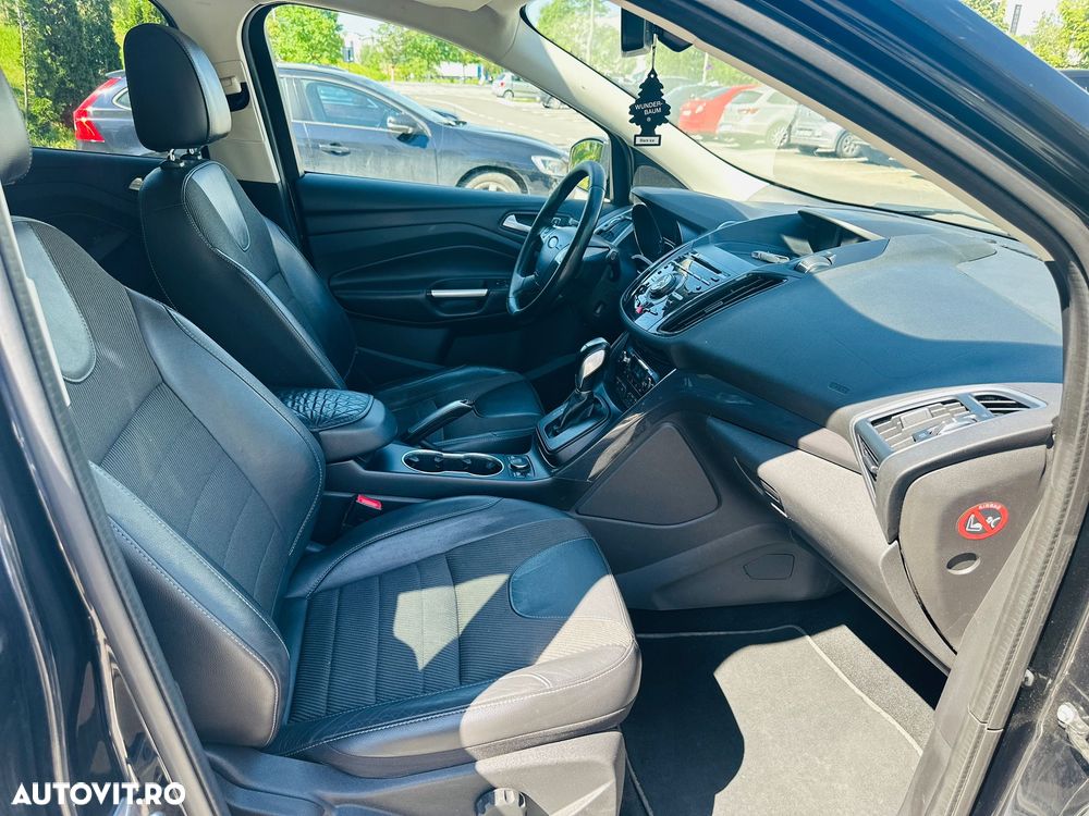 Ford Kuga 2.0 TDCi Powershift 4WD Titanium - 5