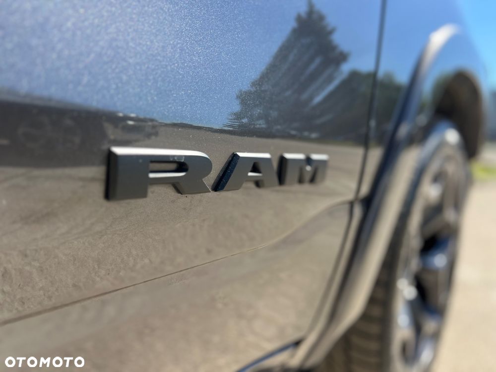 Dodge RAM - 21