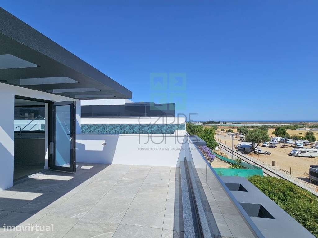 Moradia T4 de Luxo com Piscina Panorâmica e Vista Mar | Portas do S... - Grande imagem: 5/60