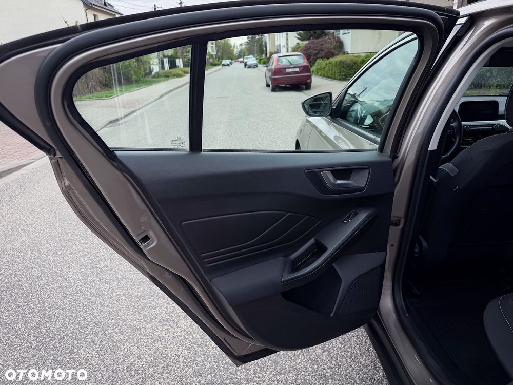 Ford Focus 1.0 EcoBoost Trend Edition Business - 21