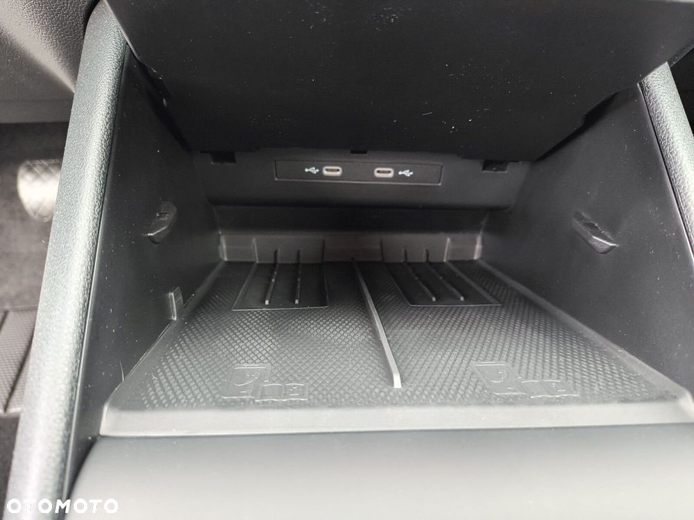 Volkswagen Tiguan - 16