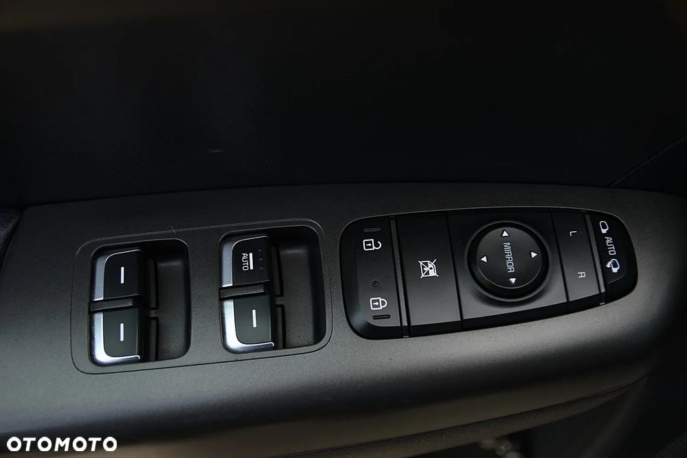 Kia Sportage 1.6 GDI 2WD Black Edition - 24