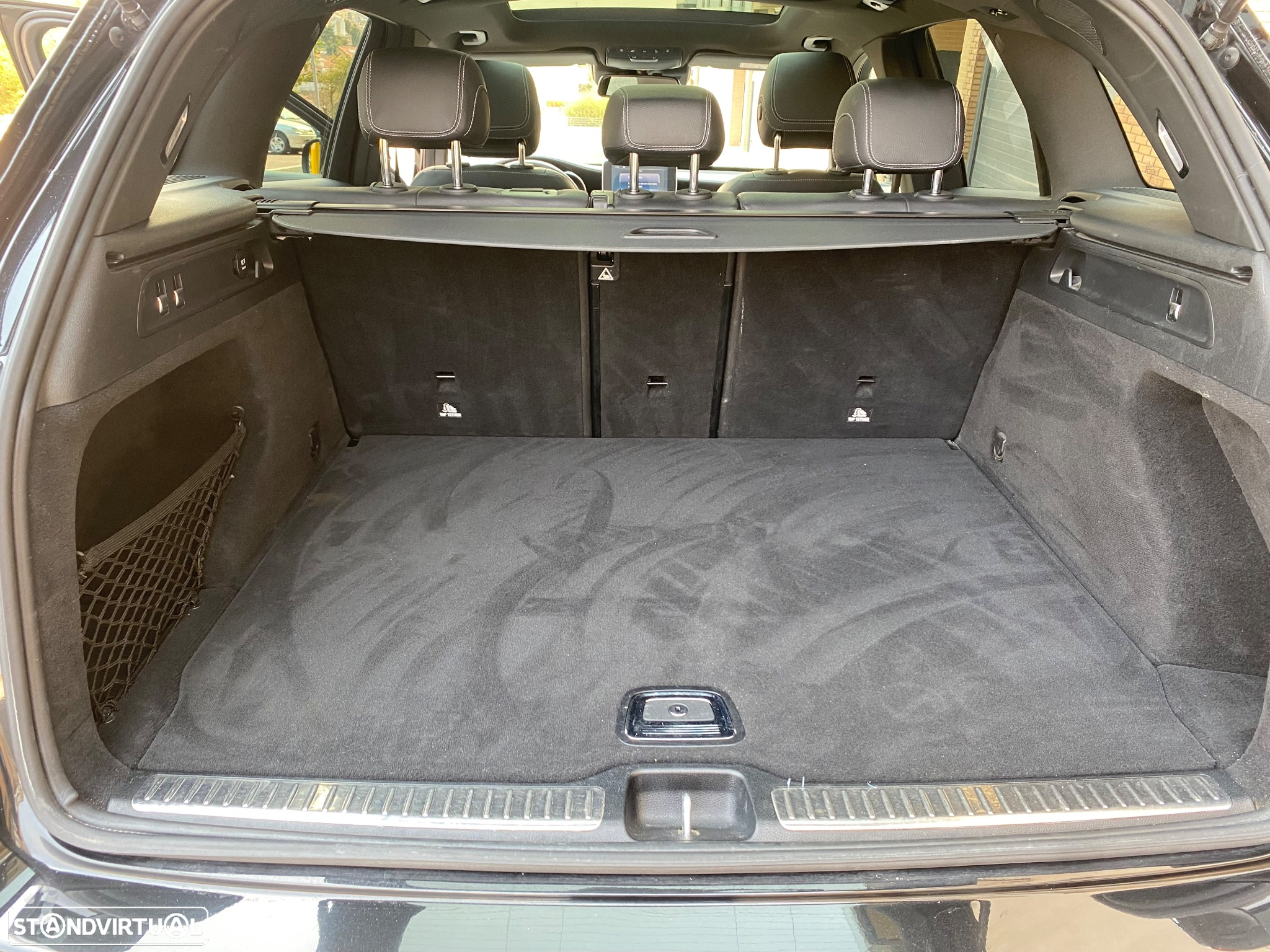 Mercedes-Benz GLC 250 d 4Matic 9G-TRONIC AMG Line - 49
