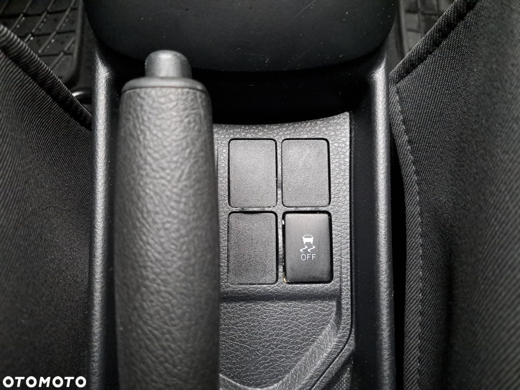 Toyota Yaris - 19