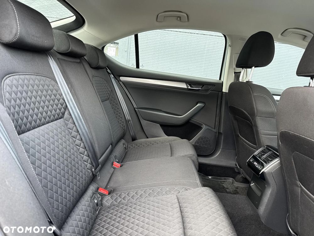 Skoda Superb 2.0 TDI Style - 7