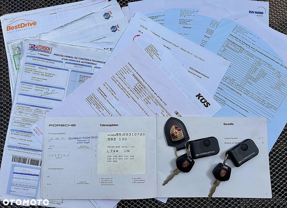 Porsche 911 Carrera 4 - 15