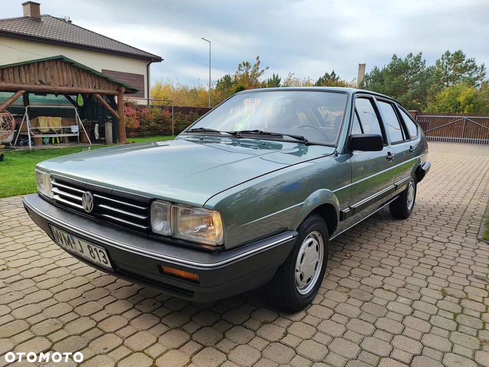 Volkswagen Passat 1.6 C - 6