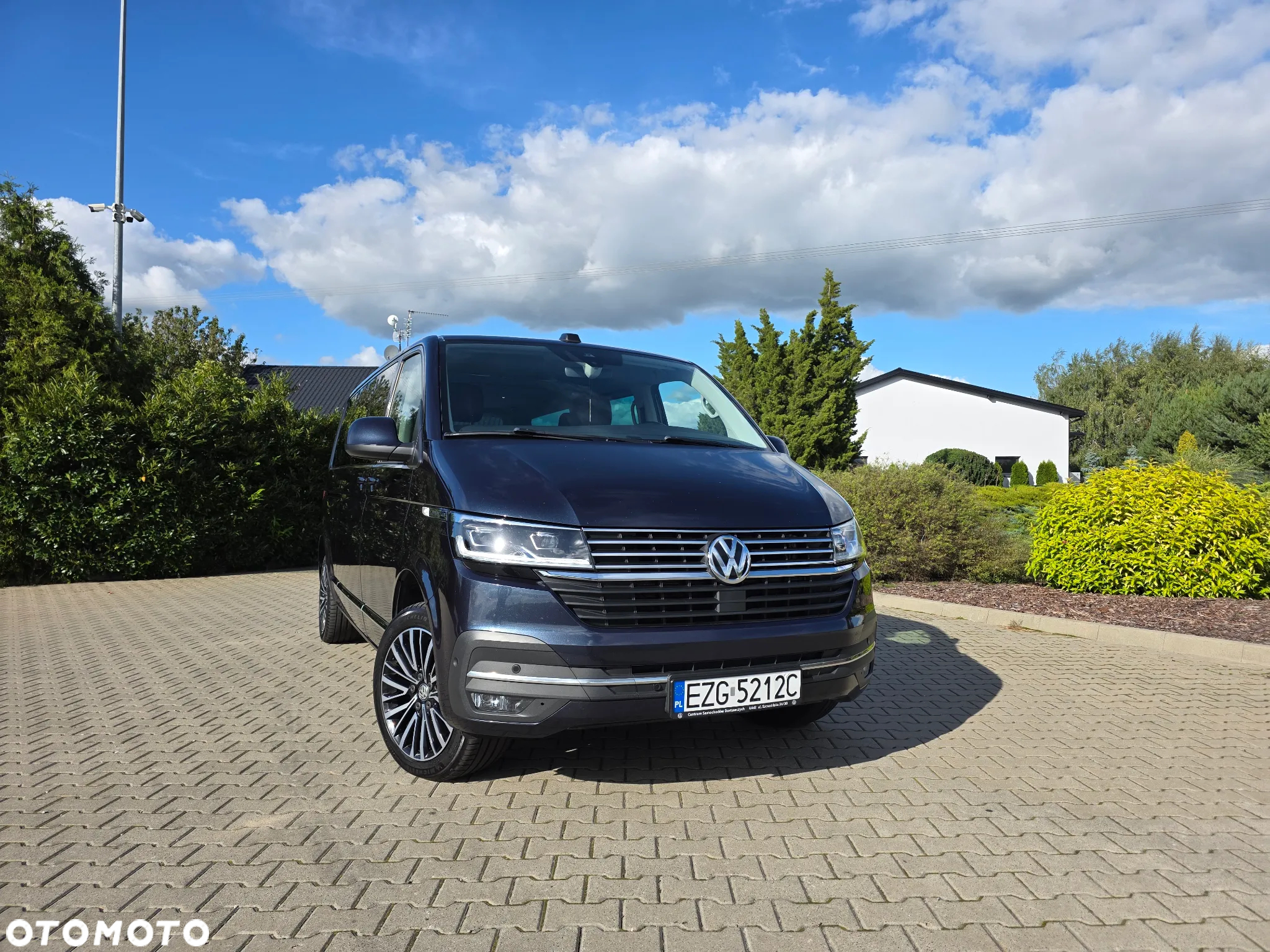 Volkswagen Multivan - 3