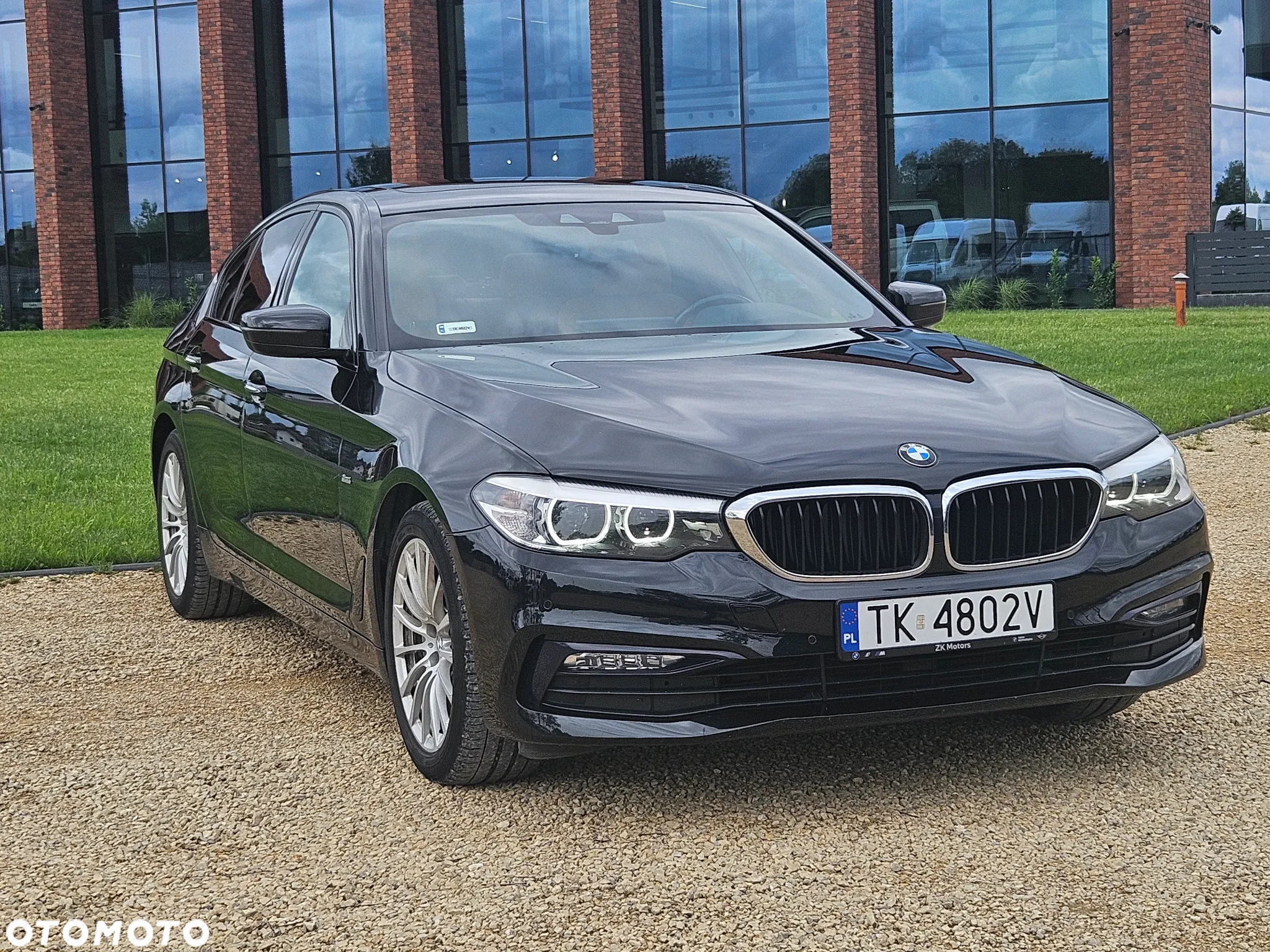 BMW Seria 5 530d xDrive Sport - 3