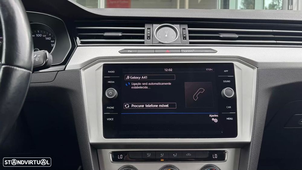 VW Passat 2.0 TDI Confortline - 22