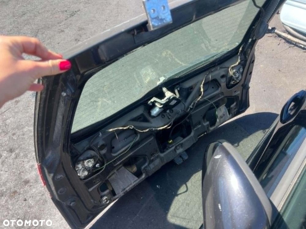 Klapa bagażnika Opel Vectra C kombi CZARNA !! - 2
