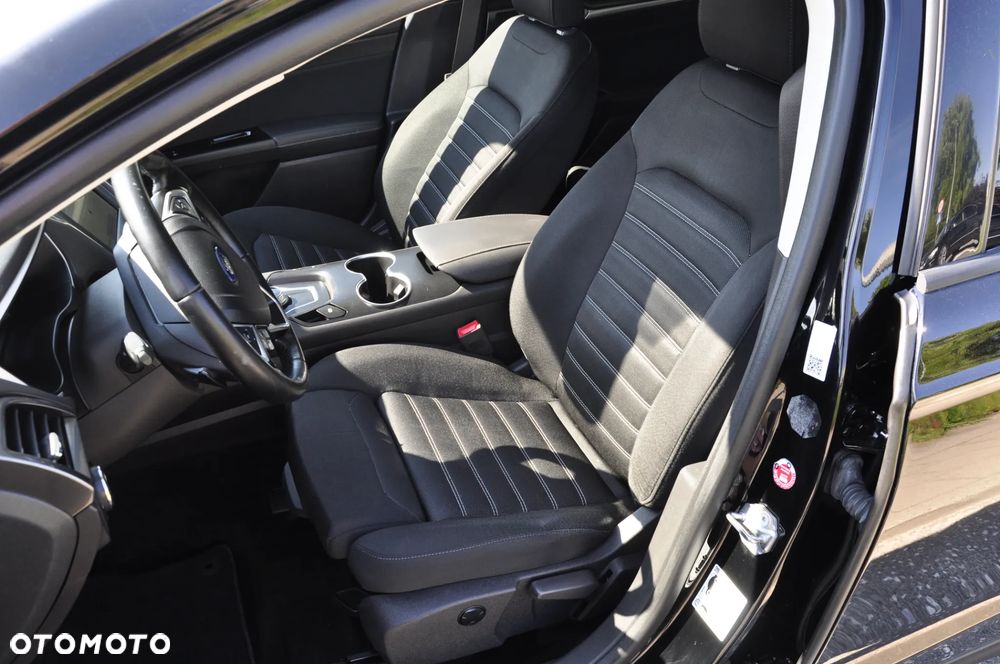 Ford Mondeo 2.0 EcoBlue Titanium - 13