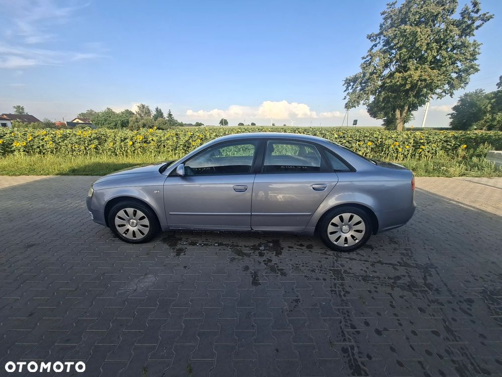 Audi A4 Limousine - 3