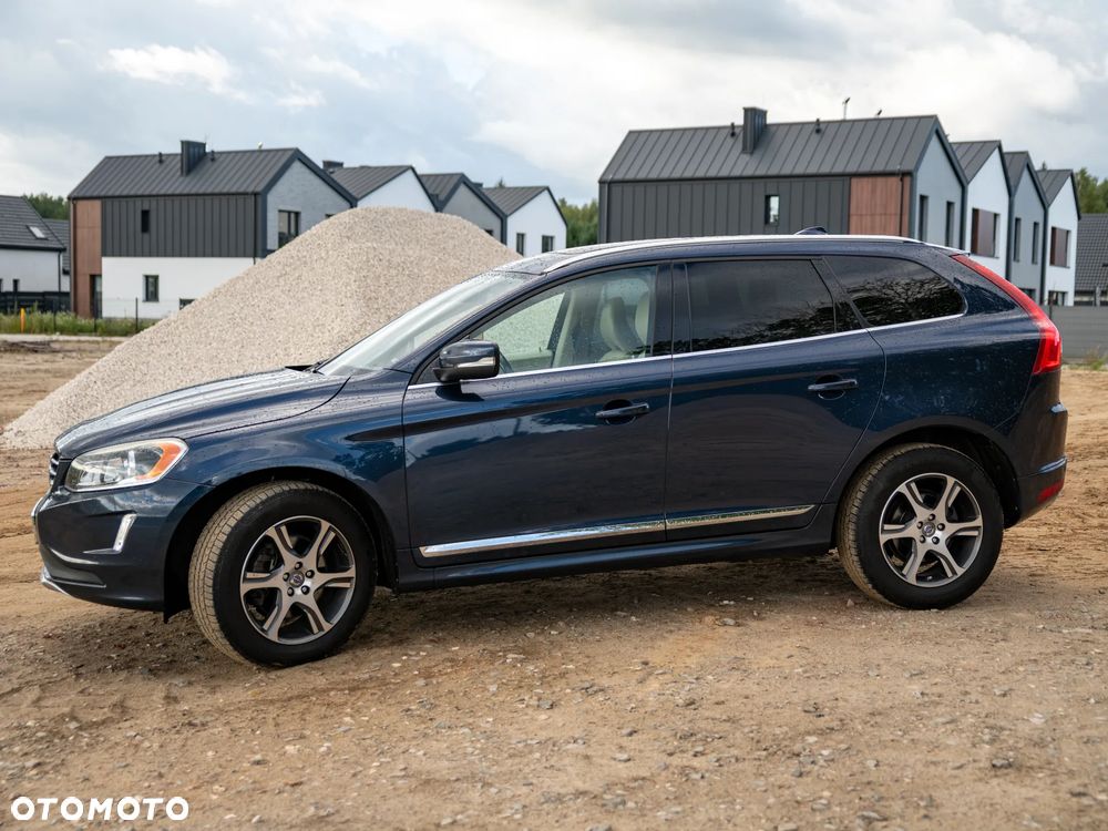 Volvo XC 60 T6 AWD Momentum - 9