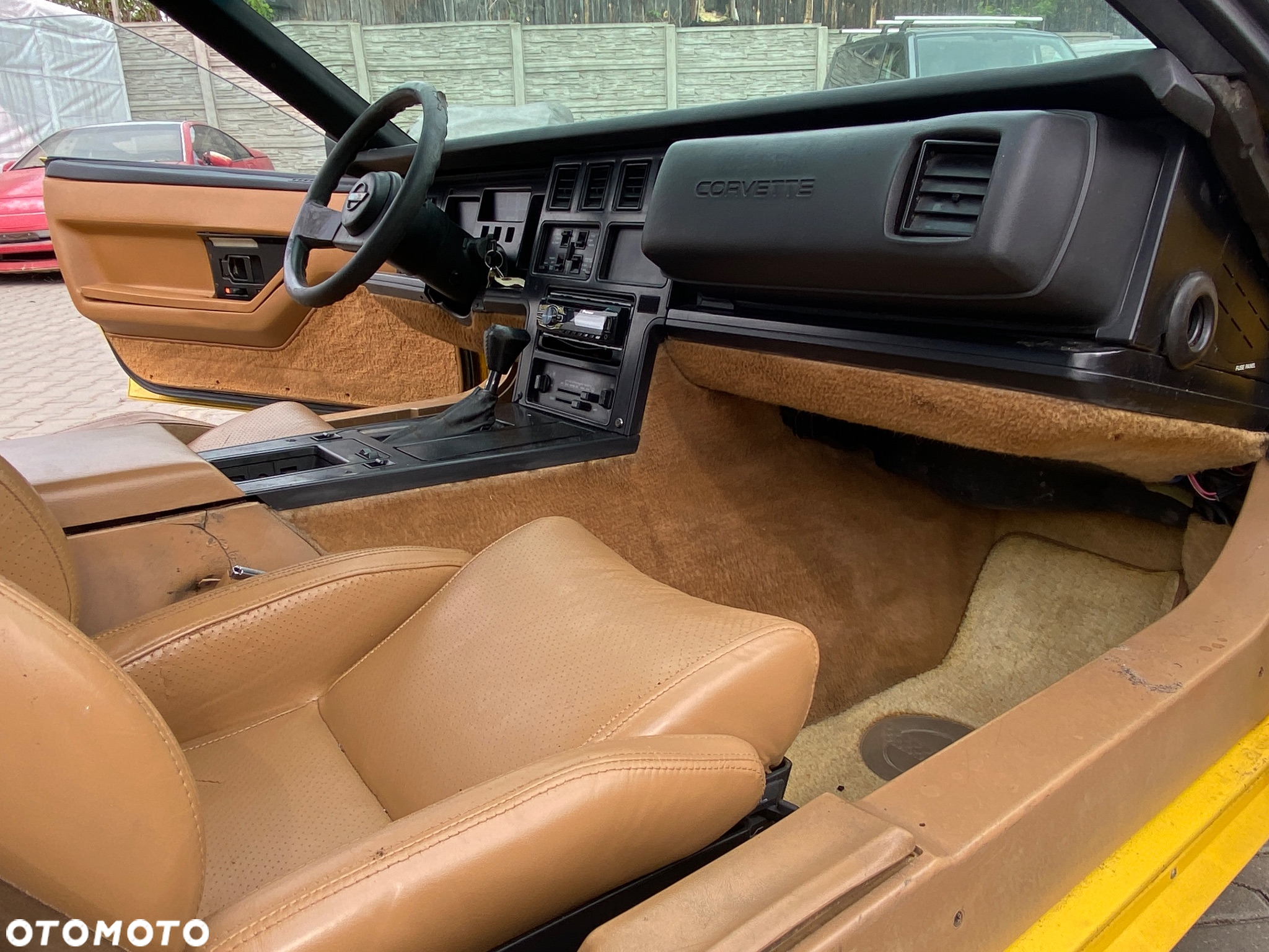 Chevrolet Corvette - 20