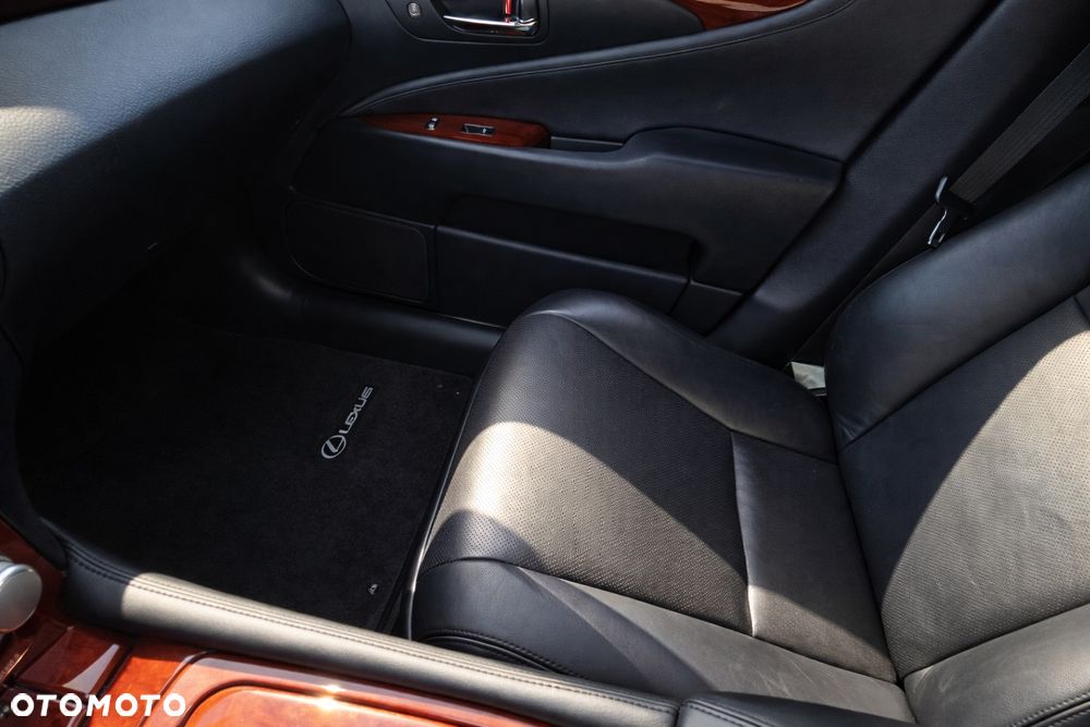 Lexus LS 460 Luxury Line - 23