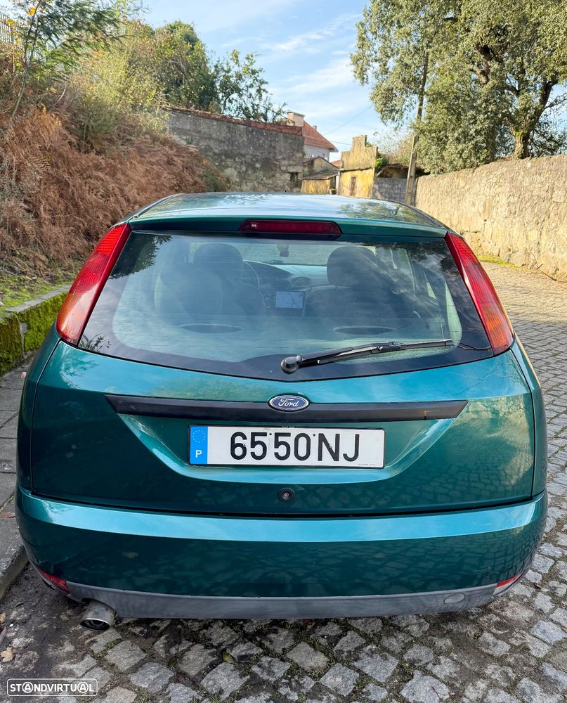 Ford Focus 1.4 Ambiente - 4