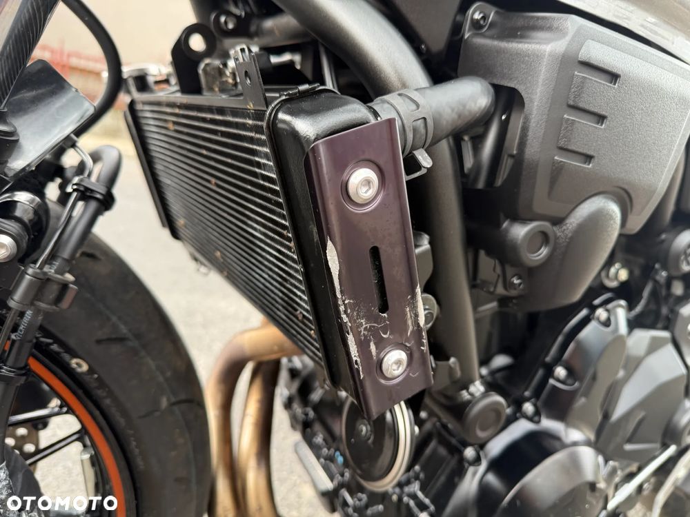 Kawasaki Z 650 RS - 13