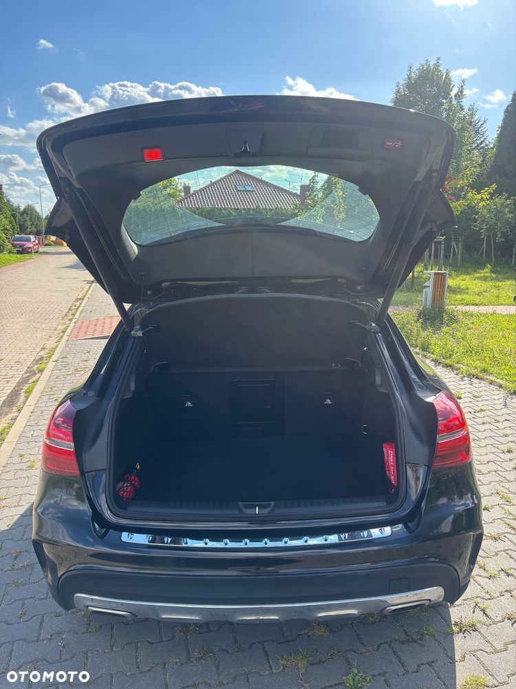 Mercedes-Benz GLA 200 7G-DCT - 5