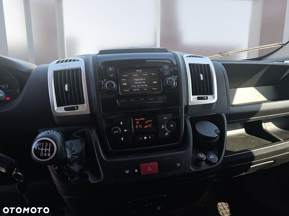 Peugeot boxer 435 L4H3 165KM Premium - 15