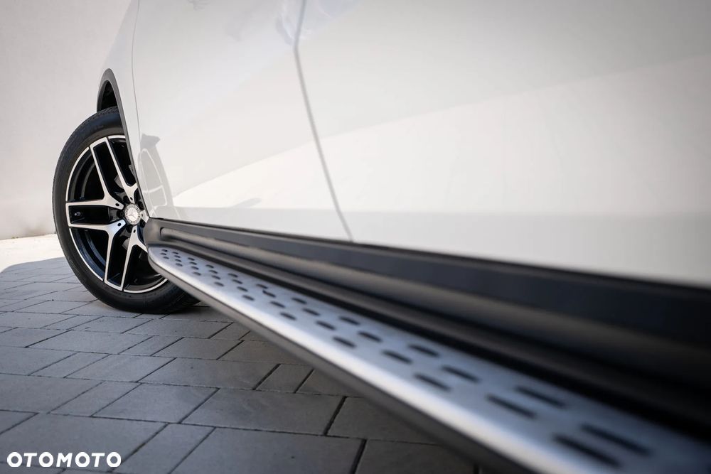 Mercedes-Benz GLE 400 4Matic 7G-TRONIC AMG Line - 30