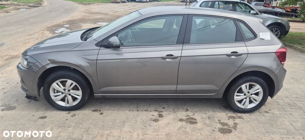 Volkswagen Polo - 6