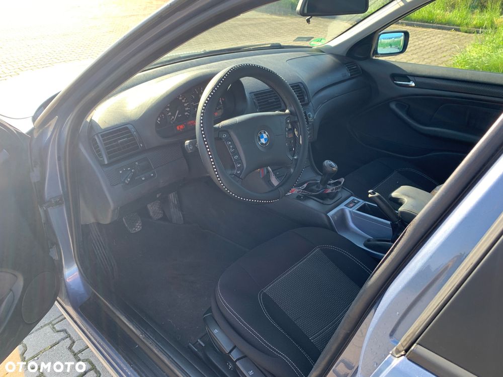 BMW Seria 3 318i - 7
