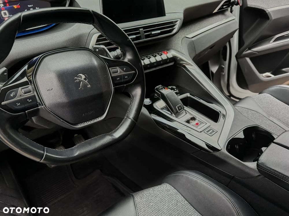 Peugeot 5008 1.6 PureTech Allure S&S EAT8 - 6