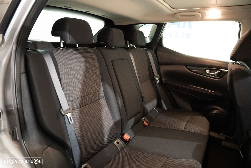 Nissan Qashqai 1.5 dCi N-Connecta - 25