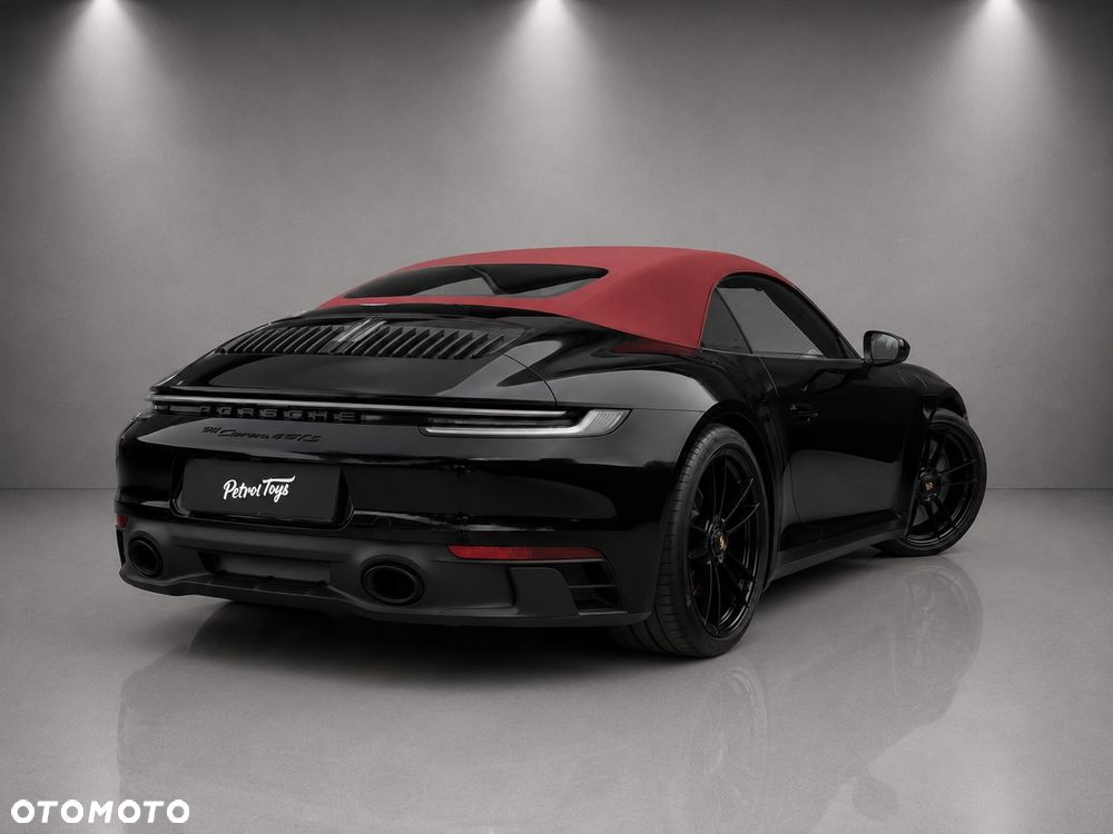 Porsche 911 Carrera 4 GTS - 6