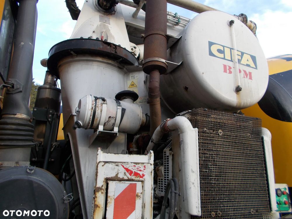 Iveco Astra HD9 - 10