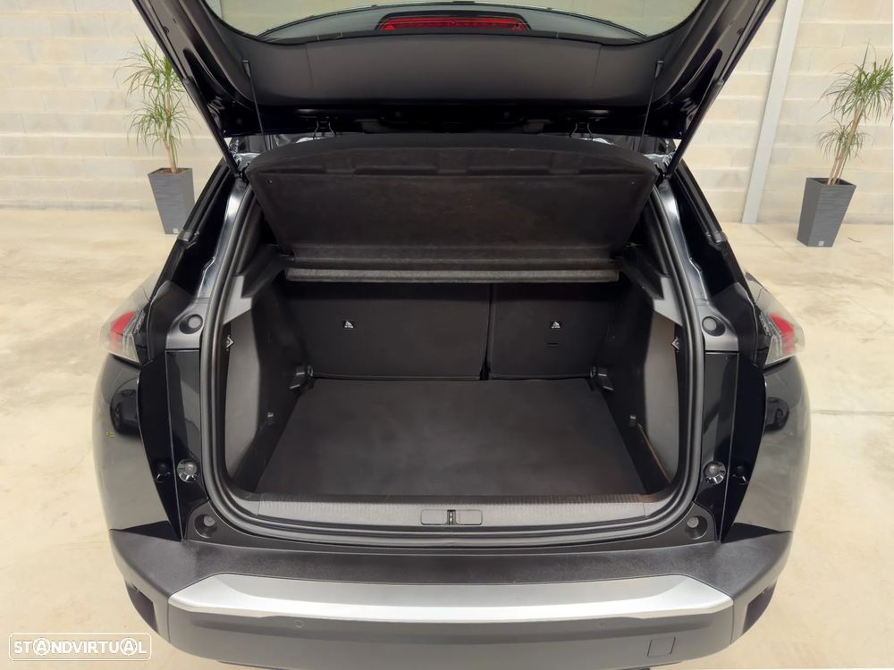 Peugeot 2008 1.2 PureTech Allure Pack - 34