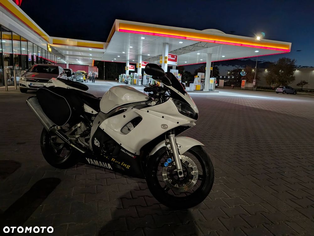 Yamaha R6 - 7