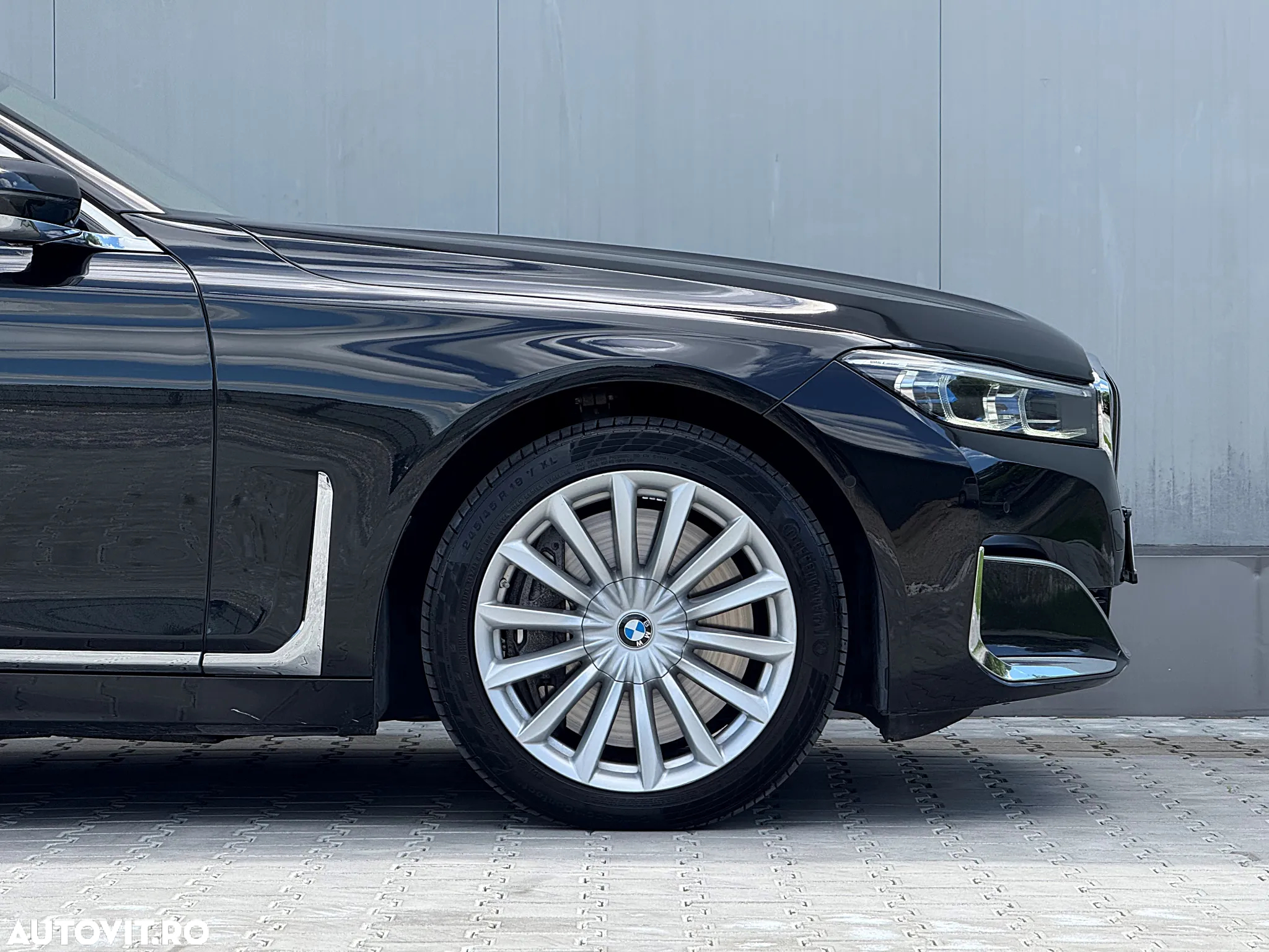 BMW Seria 7 750Li xDrive - 40