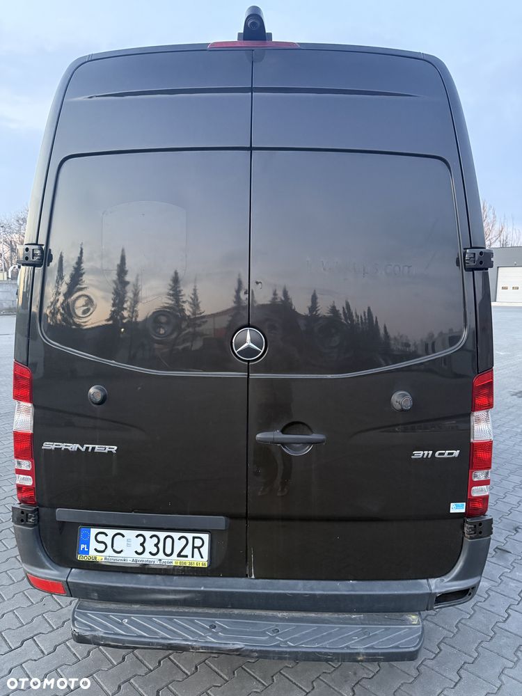 Mercedes-Benz Sprinter - 11
