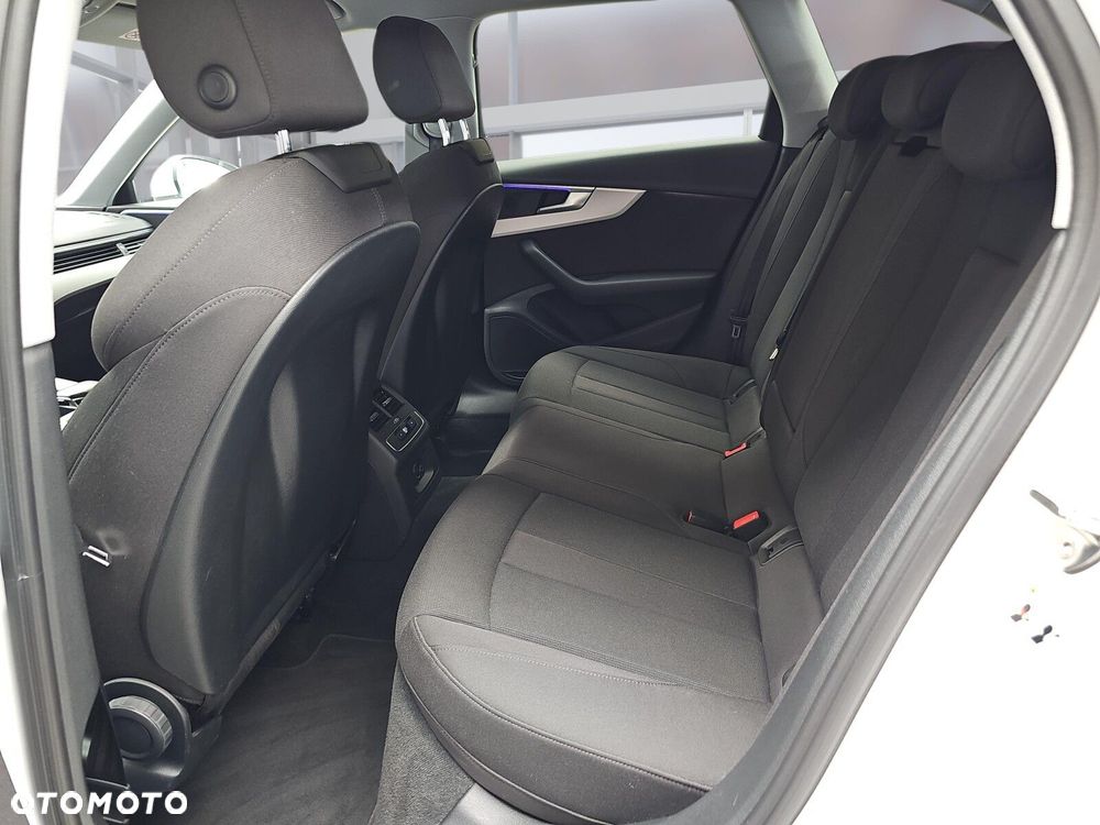 Audi A4 Avant 35 TDI mHEV S tronic - 11