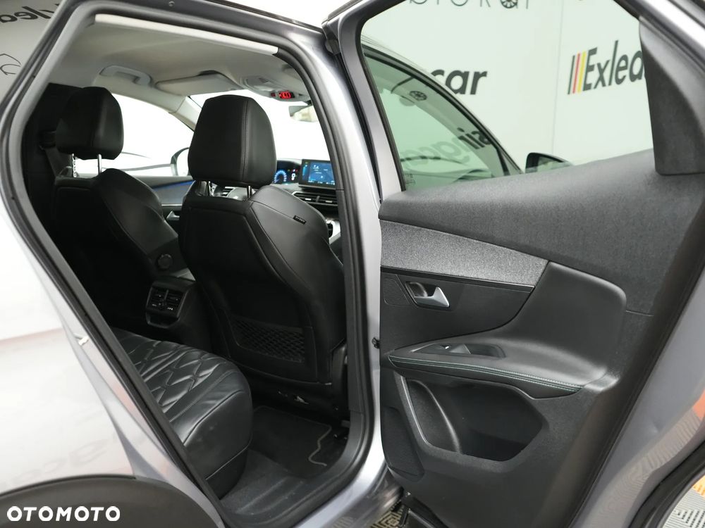 Peugeot 3008 1.6 PureTech Hybrid PHEV Allure Pack S&S EAT8 - 33