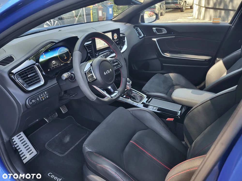 Kia ProCeed - 14