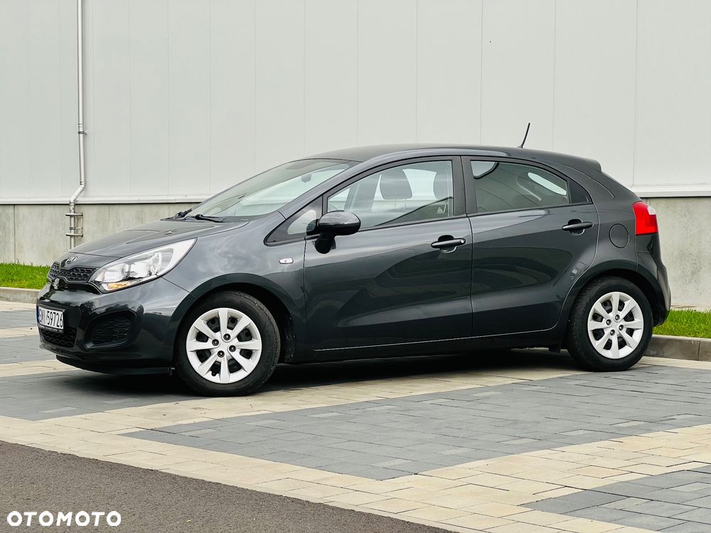 Kia Rio - 11