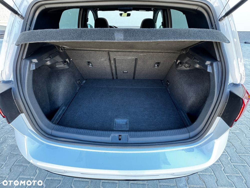 Volkswagen Golf - 30