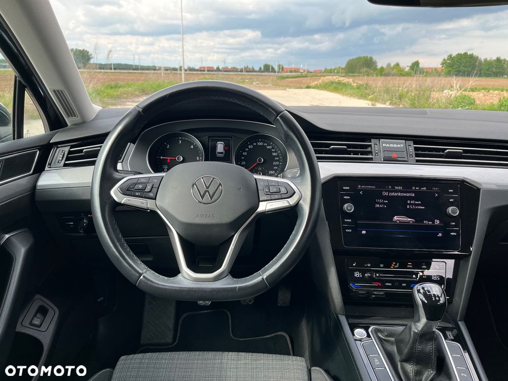Volkswagen Passat 2.0 TDI EVO Business - 10